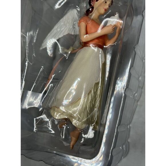 2008 Hallmark Keepsake Ornament Holiday Angels A Wish For Peace 3rd in Series - Picture 6 of 7
